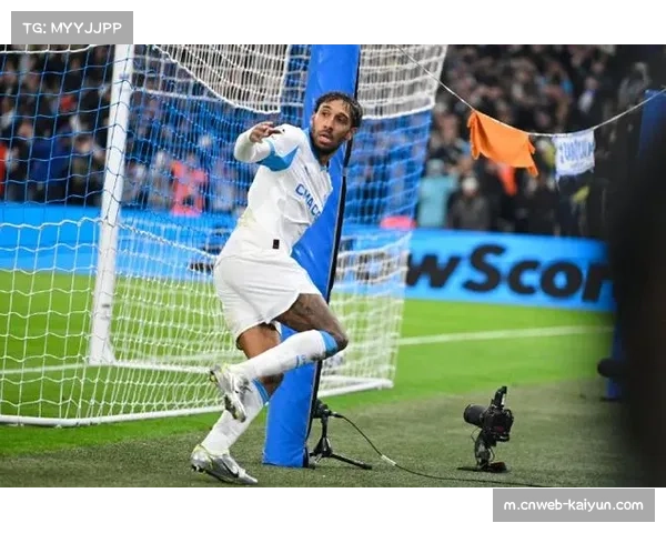 奥巴梅扬经验丰富 马赛锋线老将作用关键